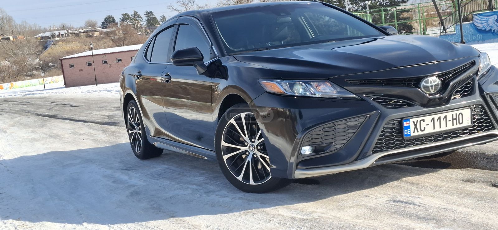Toyota Camry 2019 — photo 2