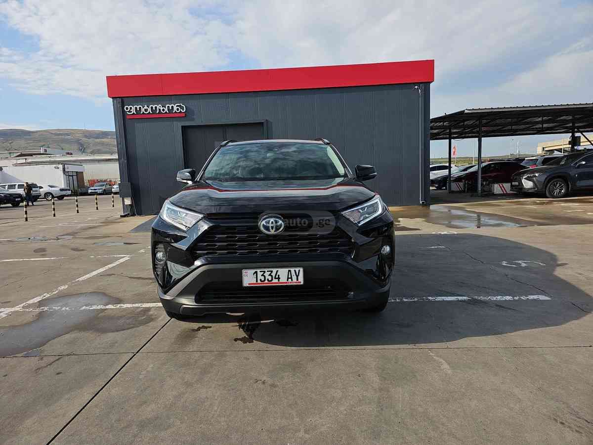 Toyota RAV4 2021 — photo 2