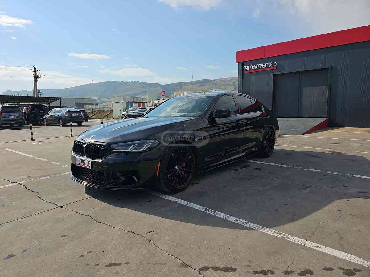BMW M5