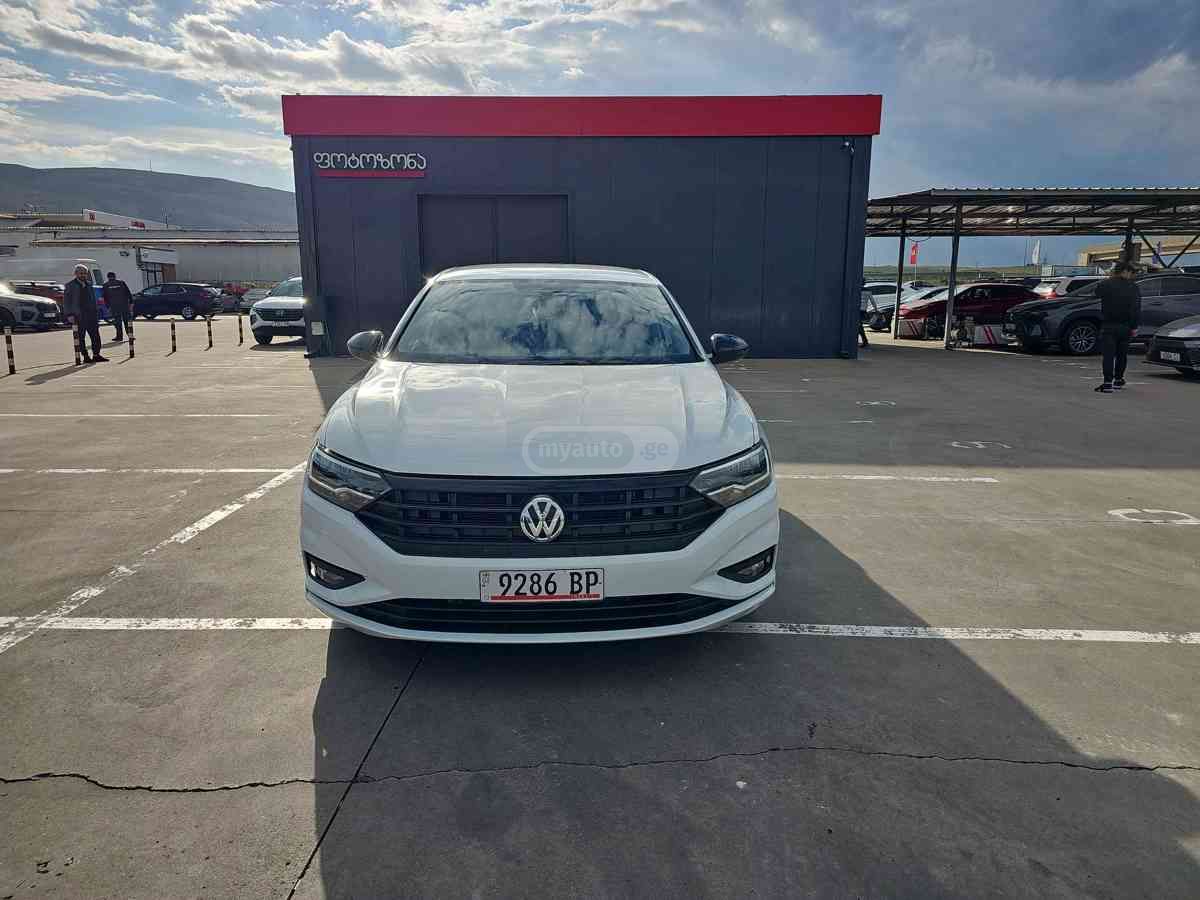 Volkswagen Jetta 2021 — photo 2