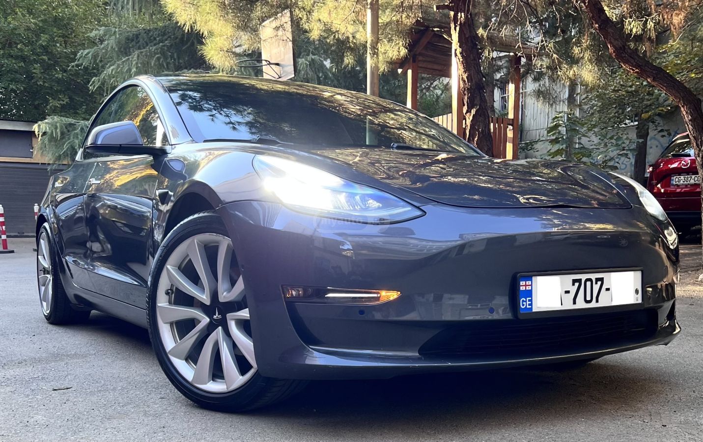 Tesla Model 3 2019 — photo 2