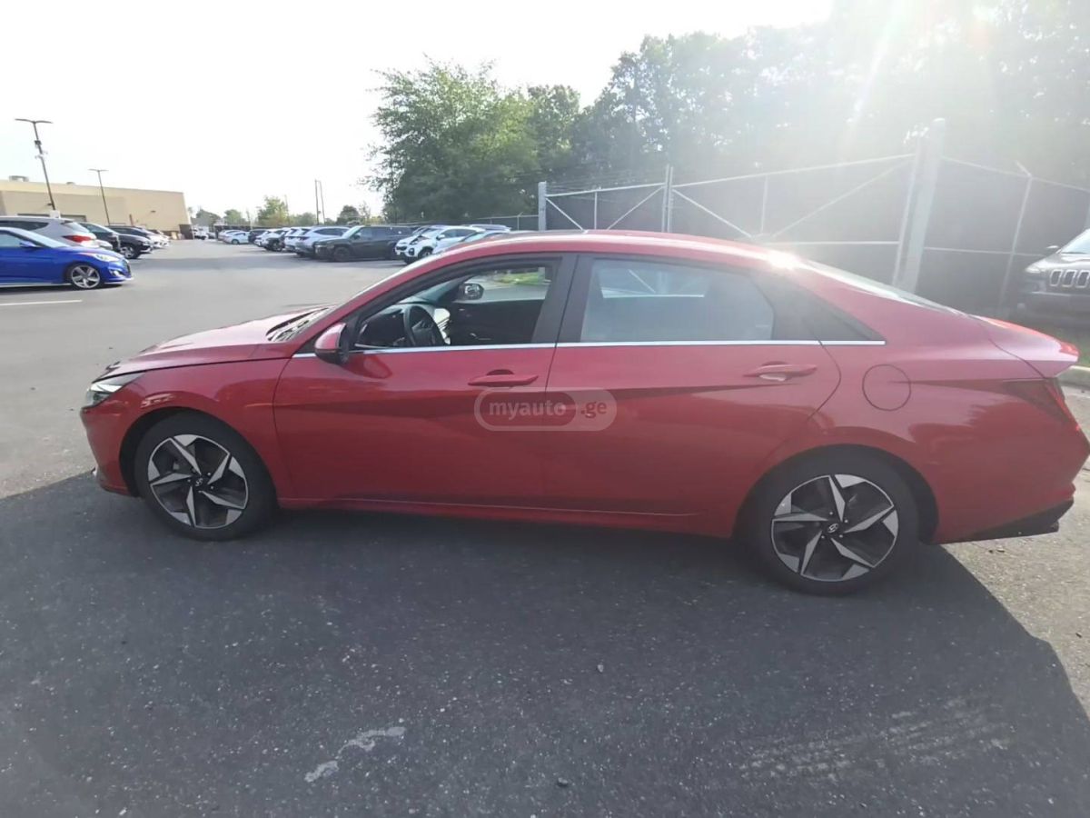 Hyundai Elantra 2023 — photo 2