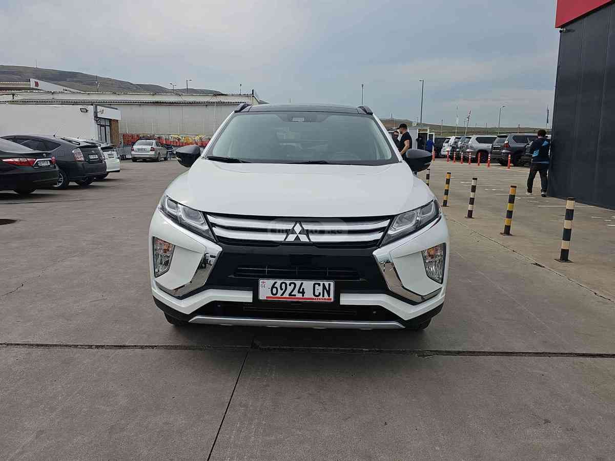 Mitsubishi Eclipse 2019 — photo 2
