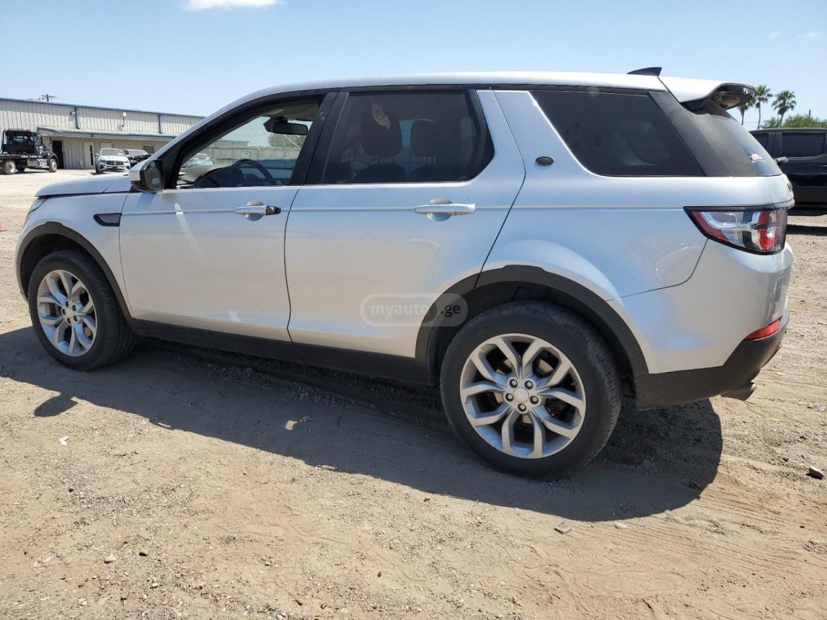 Land Rover Discovery Sport 2018 — photo 2