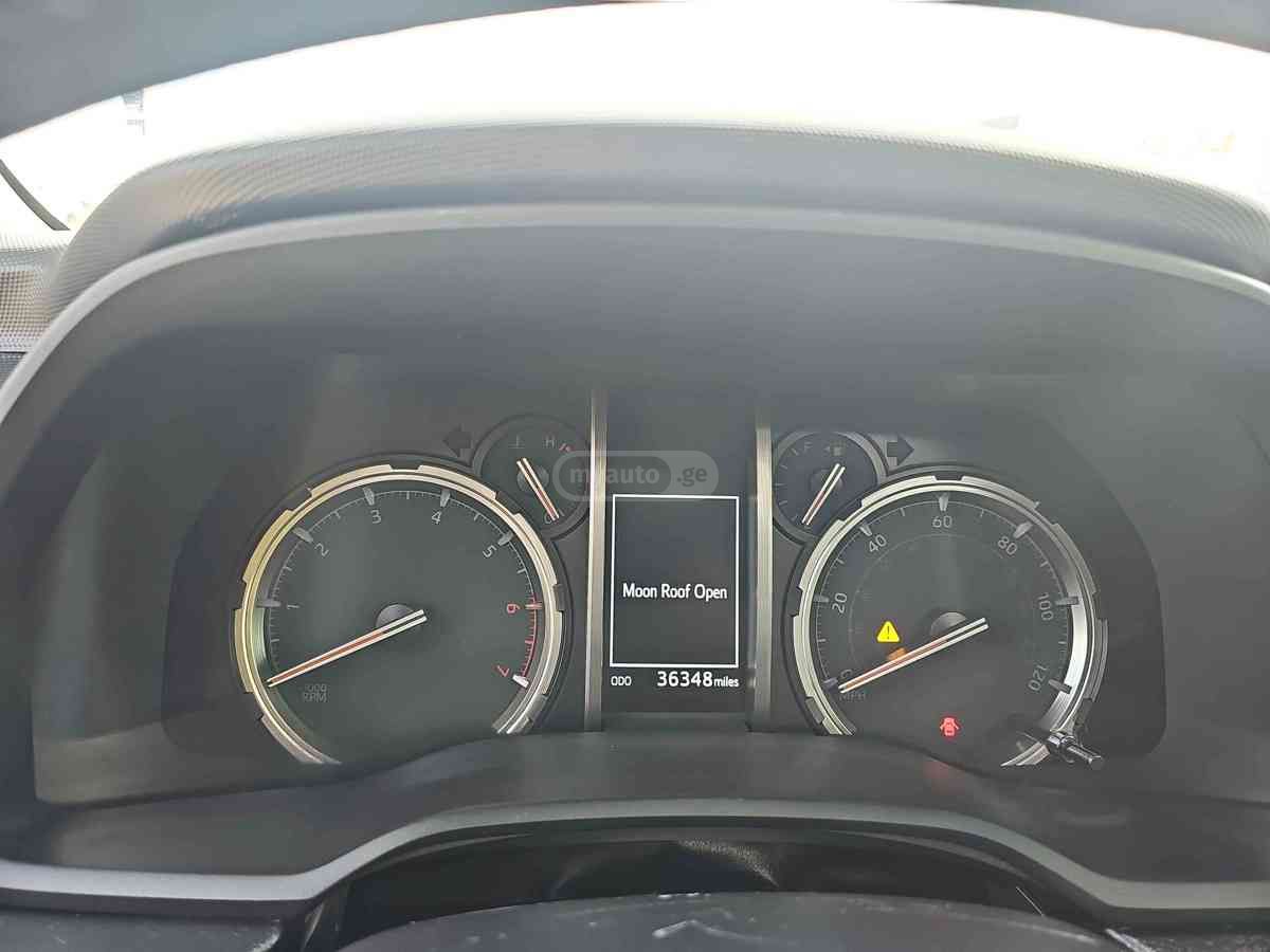 Toyota 4Runner 2022 — photo 2