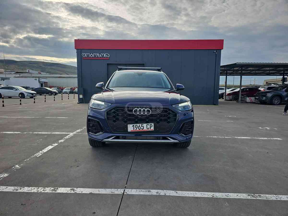 Audi Q5 2022 — photo 2