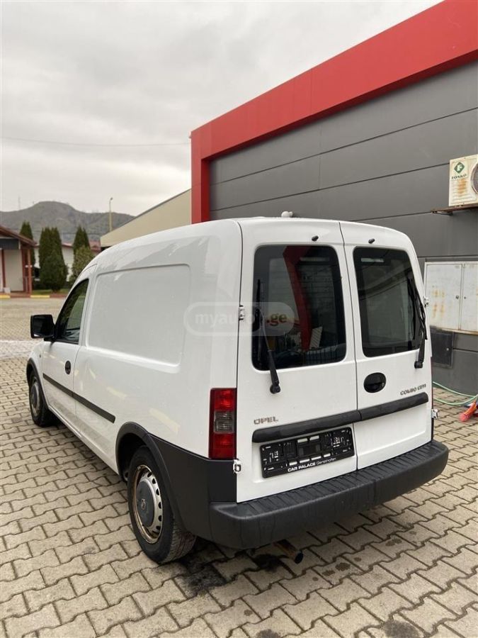 Opel Combo 2005 — photo 2