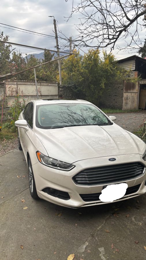 Ford Fusion 2012 — photo 2