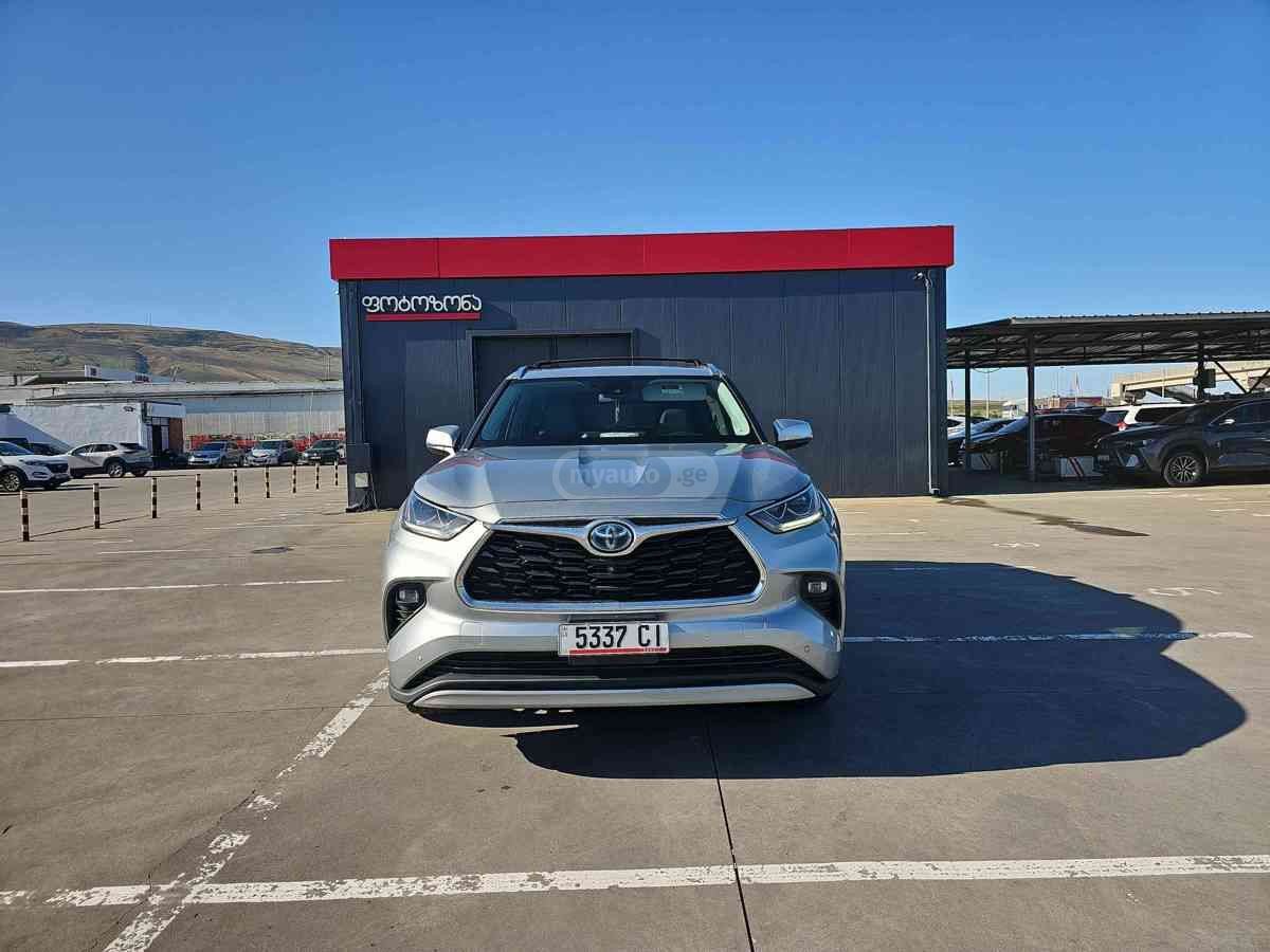 Toyota Highlander 2021 — photo 2