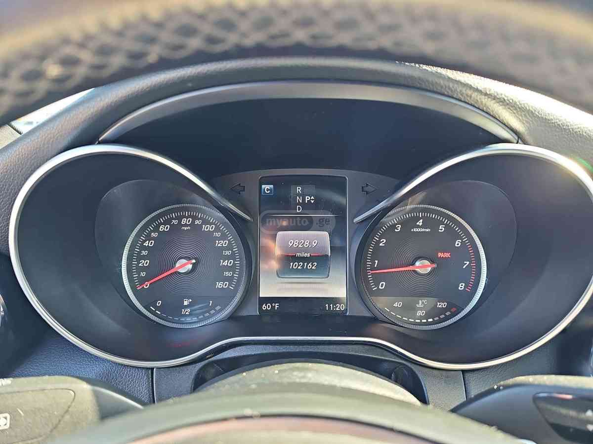 Mercedes-Benz C 300 2016 — photo 2