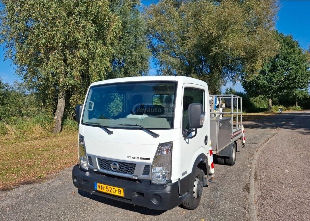 Nissan Cabstar