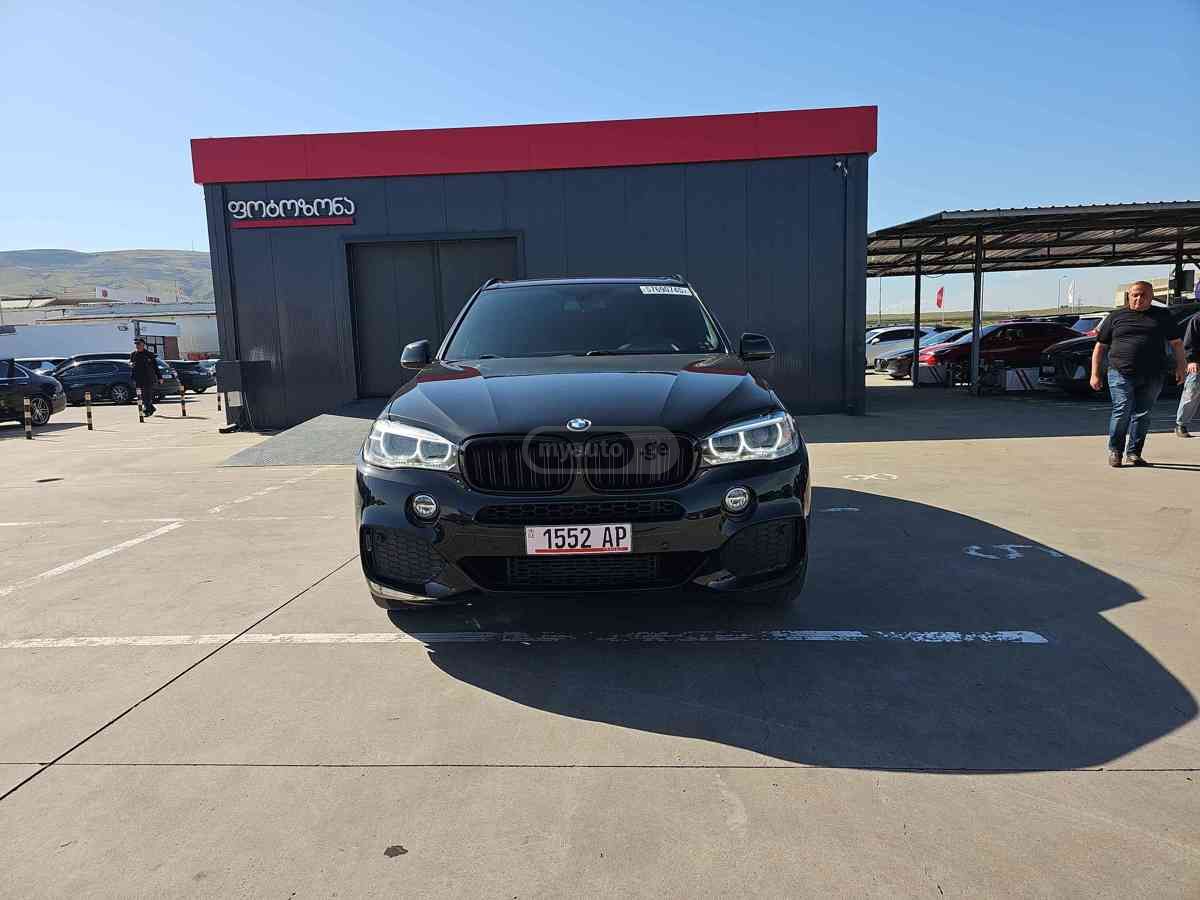 BMW X5 2015 — photo 2
