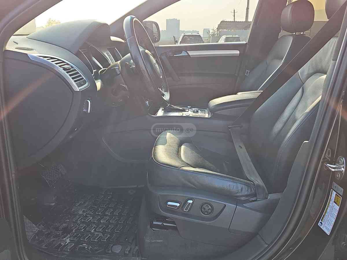Audi Q7 2015 — photo 2