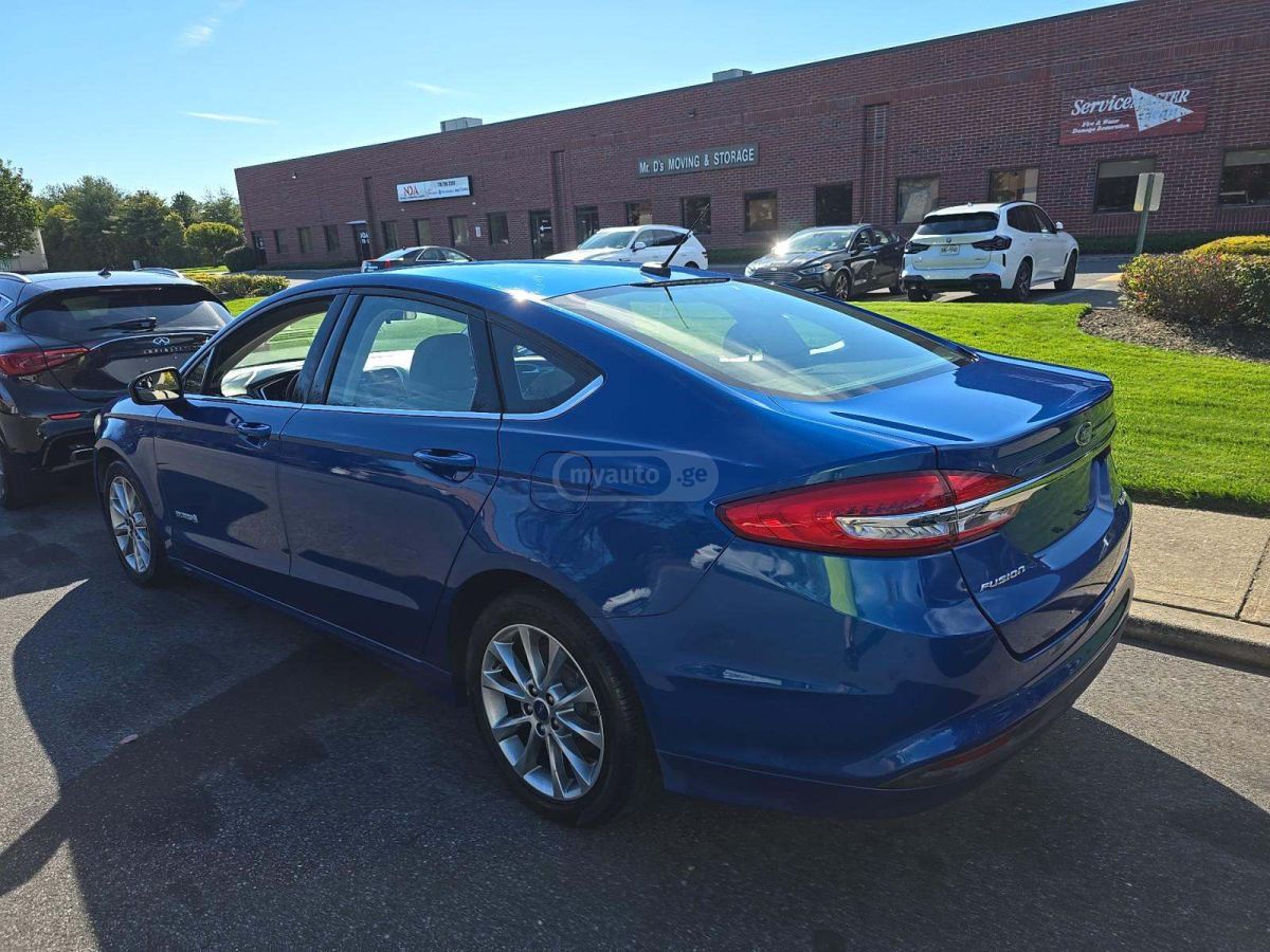 Ford Fusion 2017 — photo 2