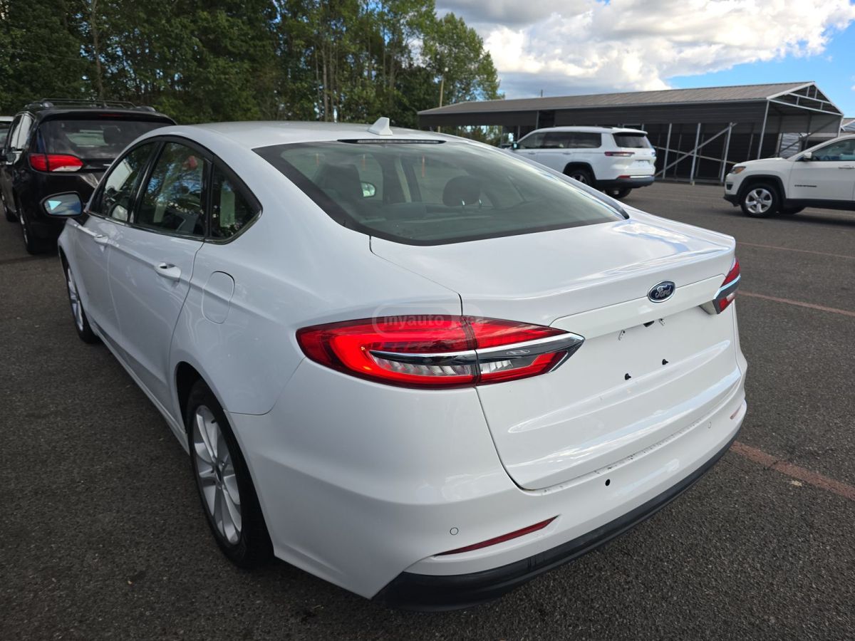 Ford Fusion 2020 — photo 2