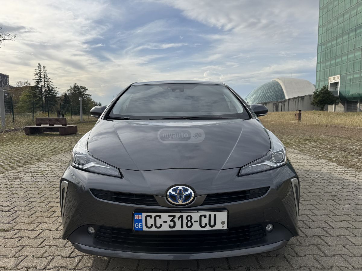 Toyota Prius 2020 — photo 2