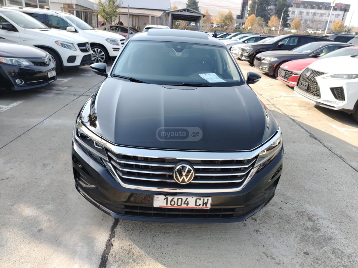 Volkswagen Passat 2021 — photo 2