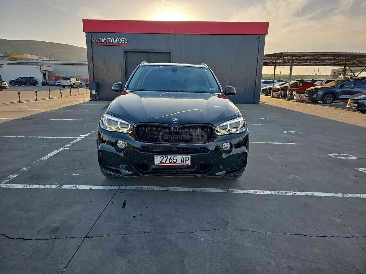 BMW X5 2015 — photo 2