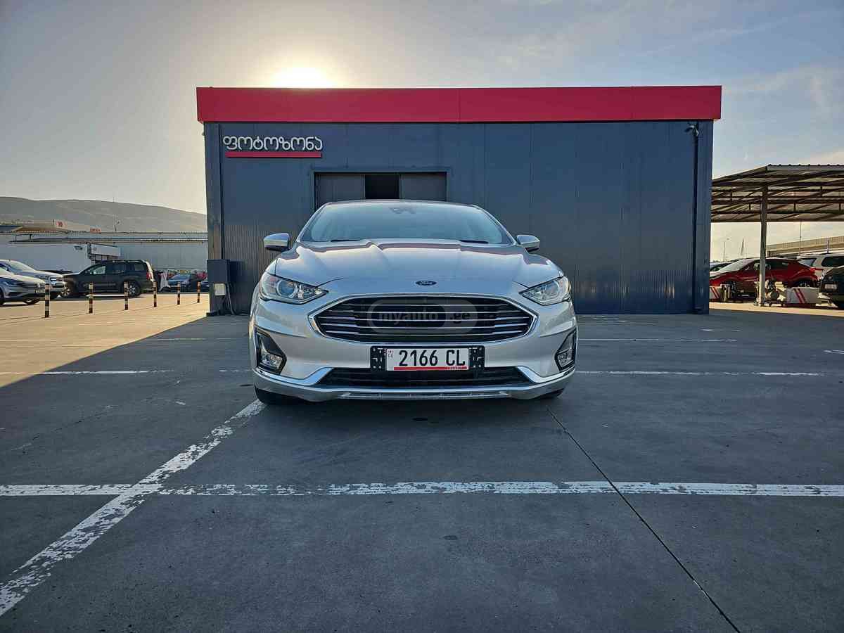 Ford Fusion 2019 — photo 2