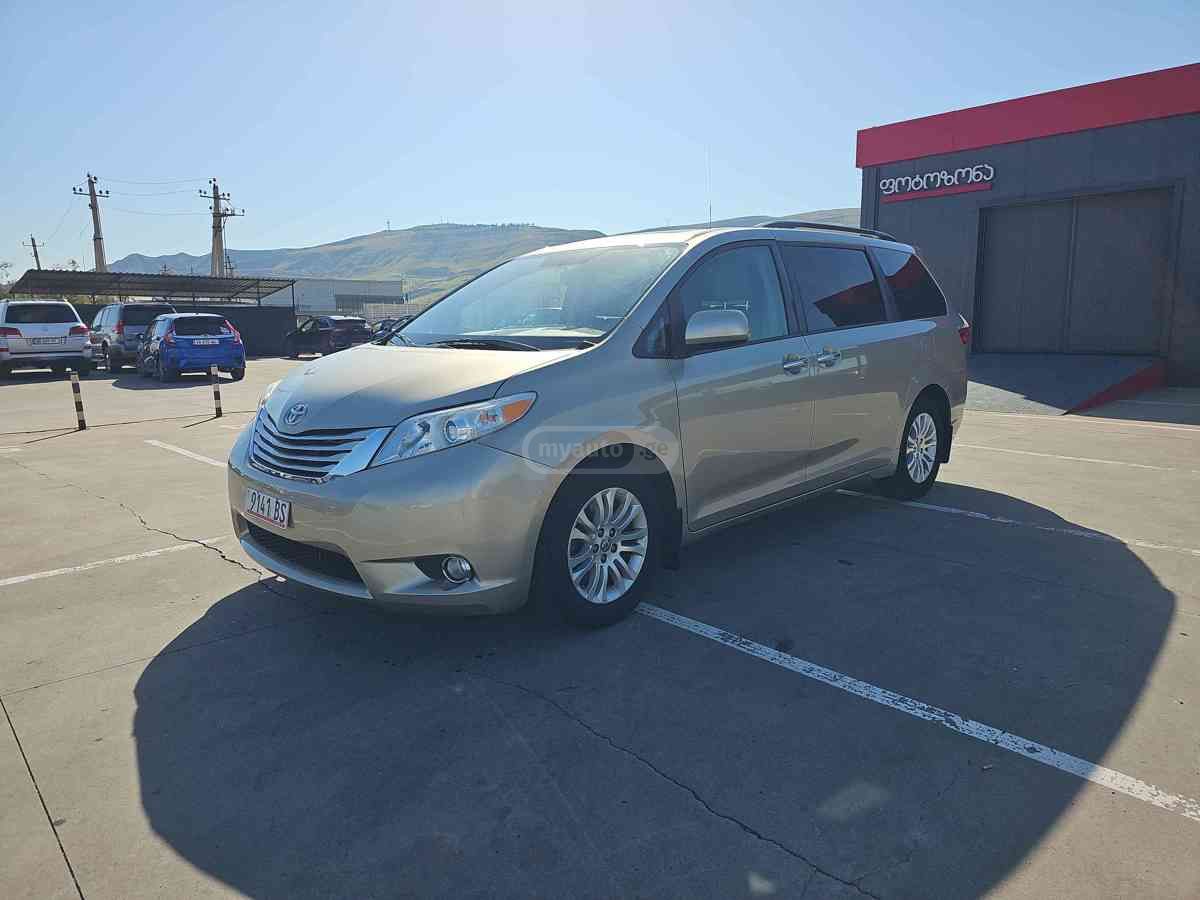Toyota Sienna