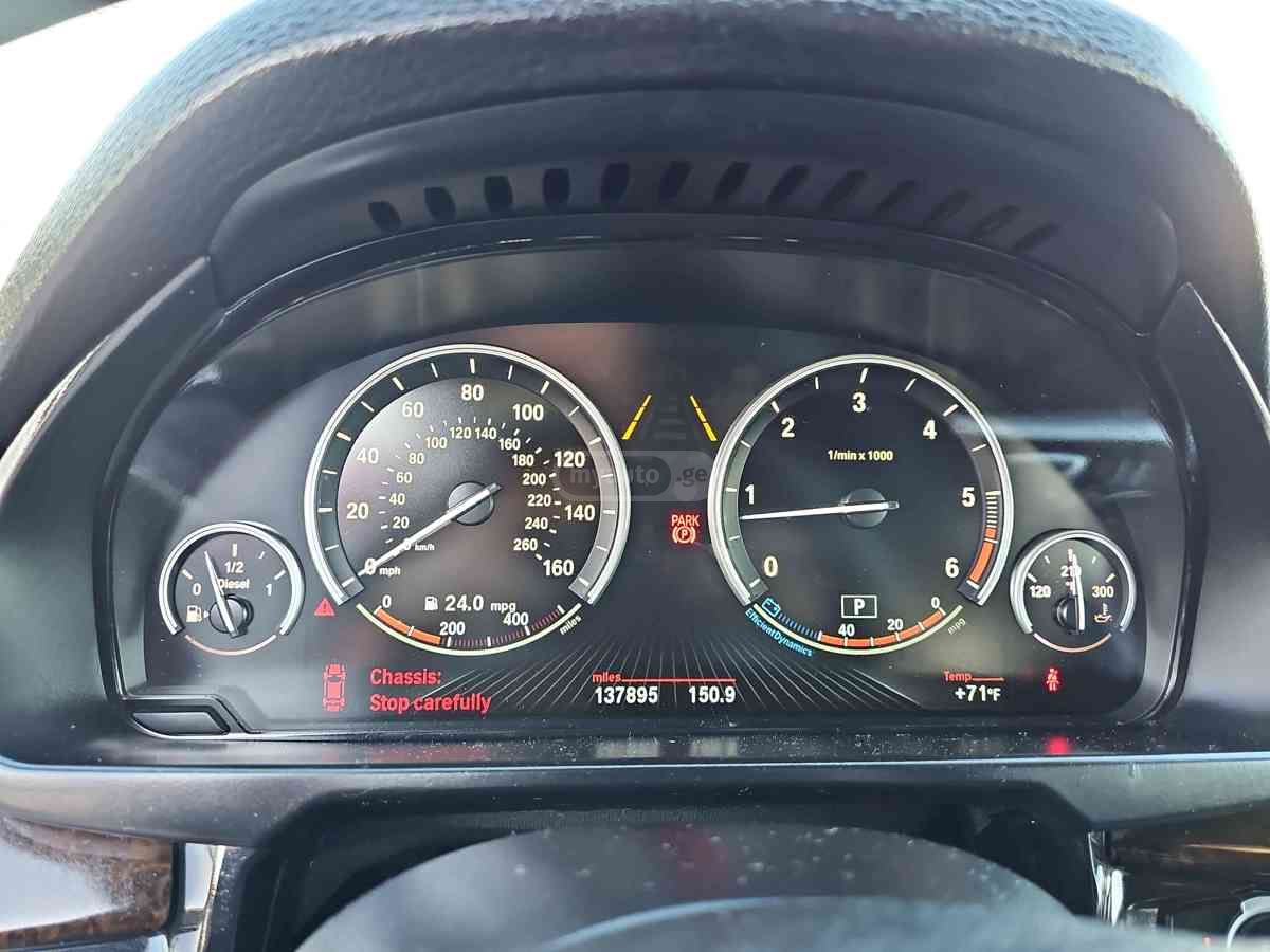 BMW X5 2017 — photo 2