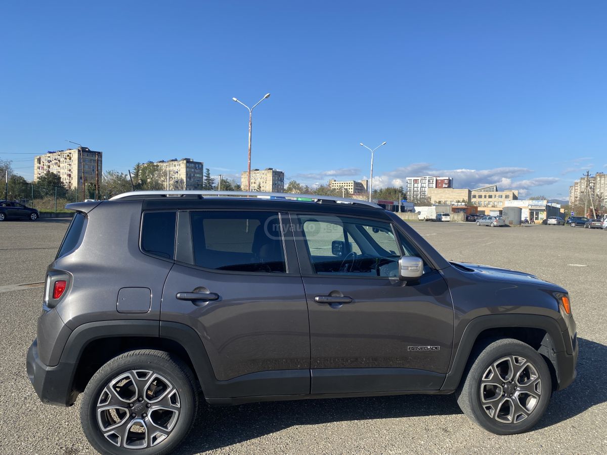 Jeep Renegade 2018 — photo 2