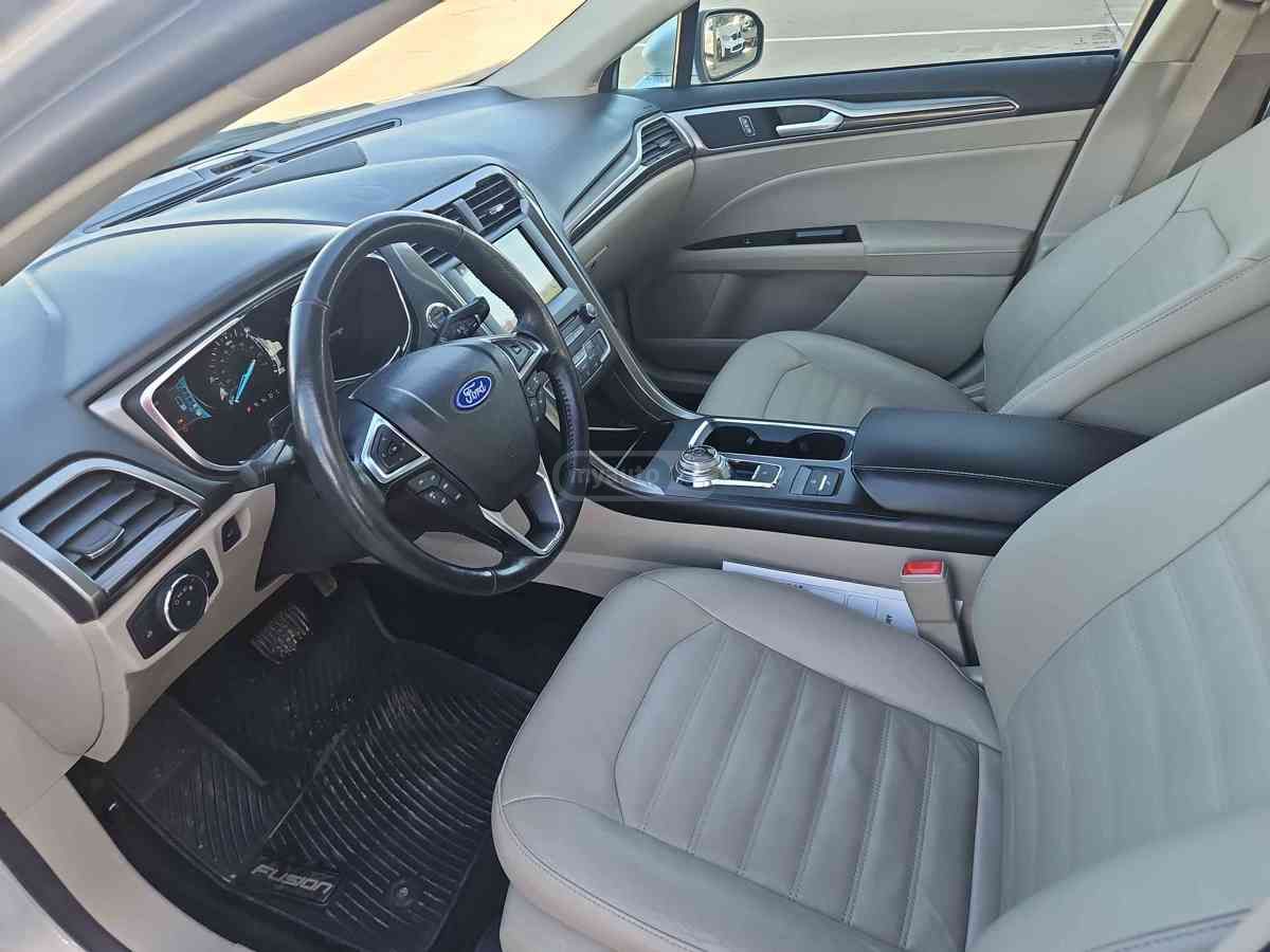 Ford Fusion 2018 — photo 2
