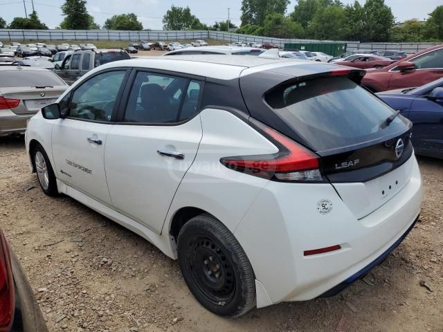 Nissan Leaf 2019 — photo 2
