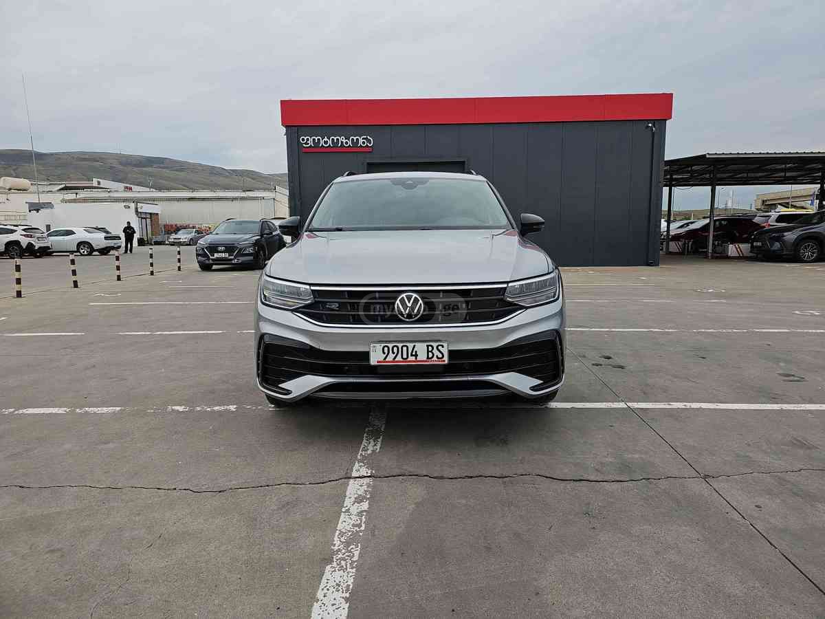 Volkswagen Tiguan 2022 — photo 2