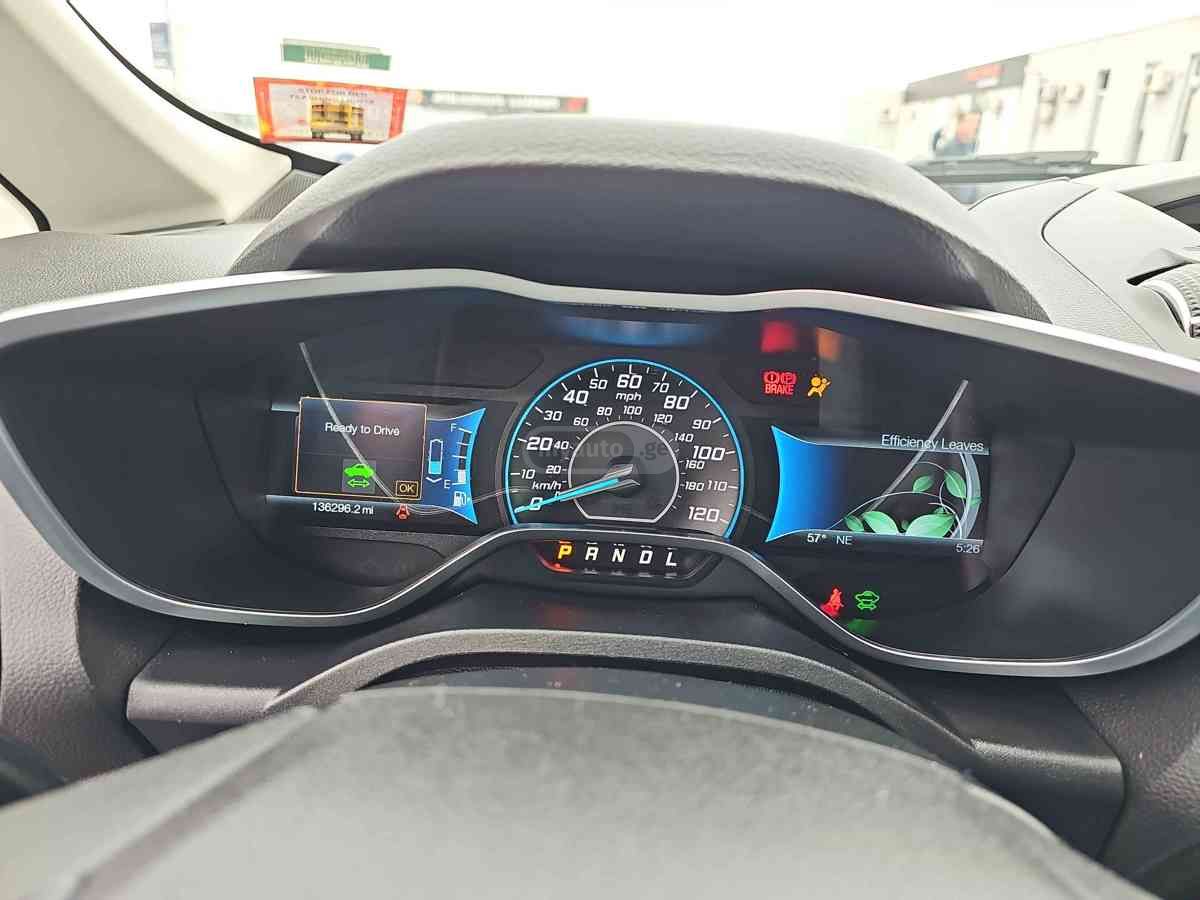 Ford C-MAX 2014 — photo 2