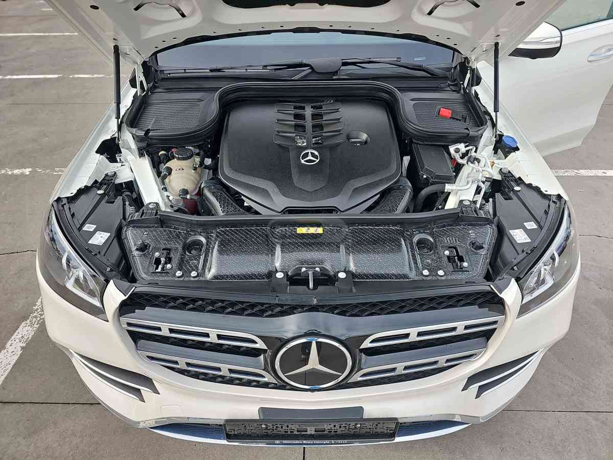 Mercedes-Benz GLS 580 2021 — photo 2