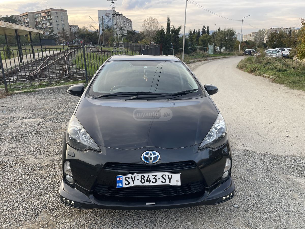 Toyota Aqua 2015 — photo 2