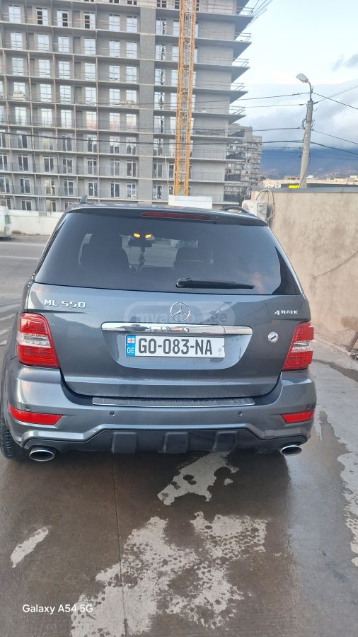 Mercedes-Benz ML 550 2010 — photo 2