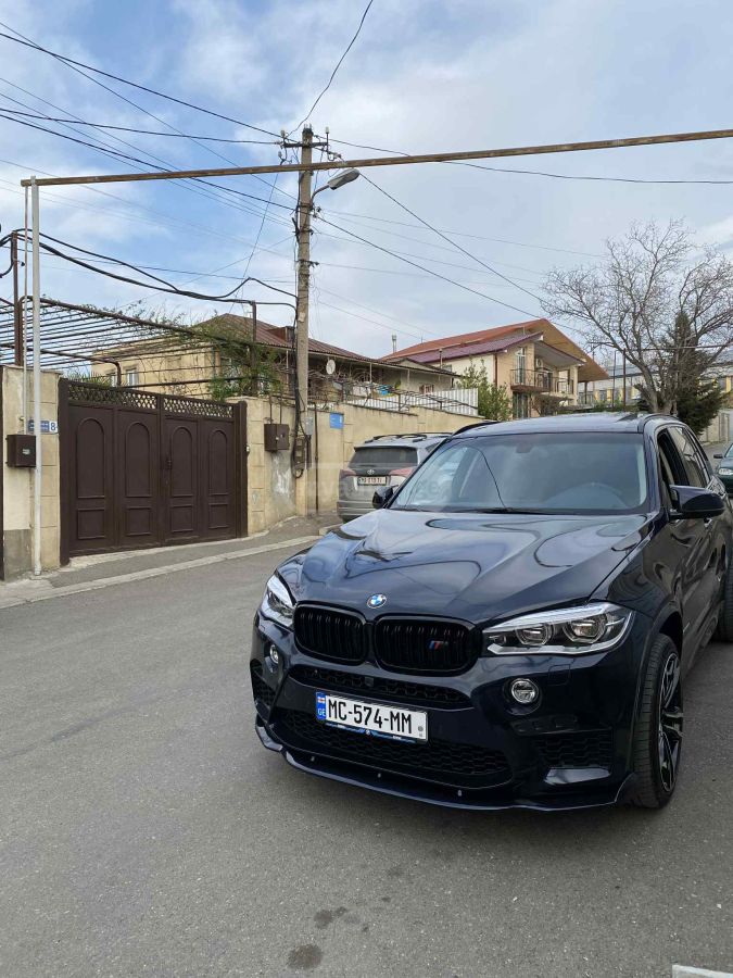 BMW X5 2015 — photo 2