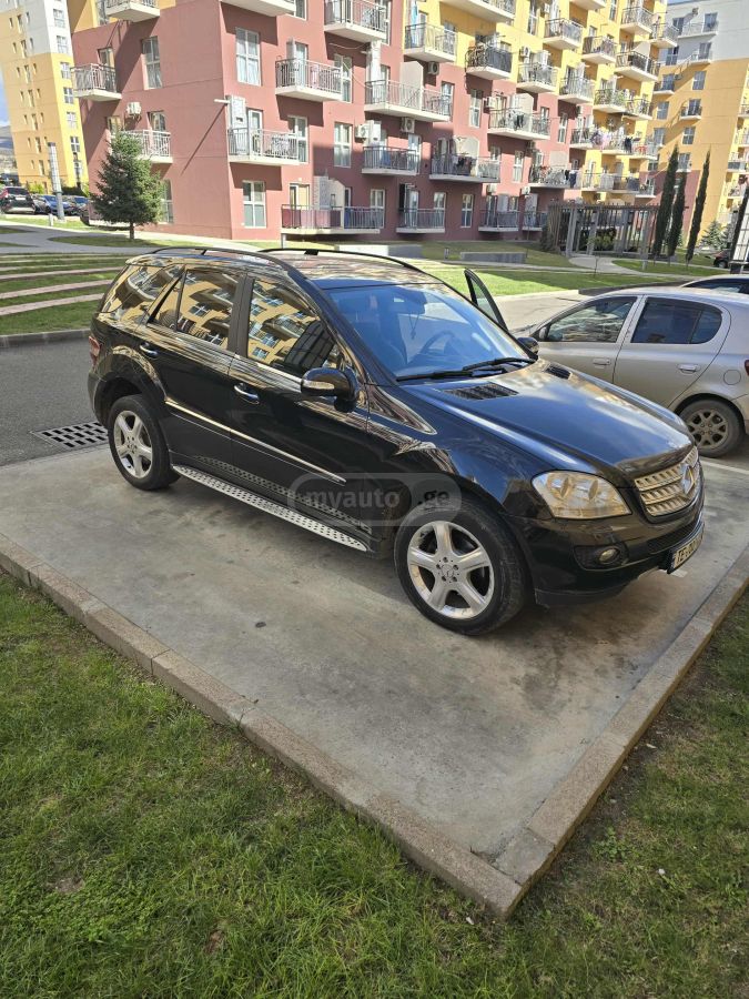 Mercedes-Benz ML 320