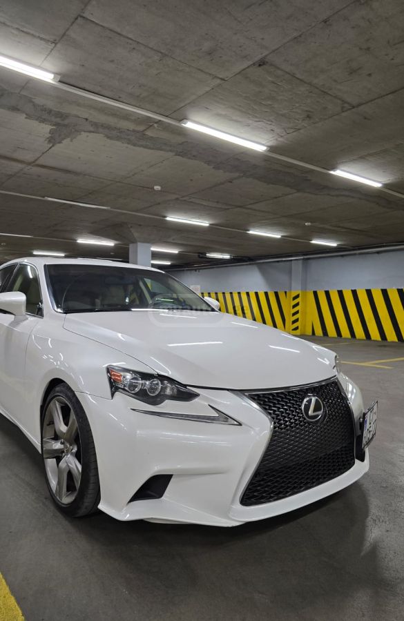 Lexus IS 350