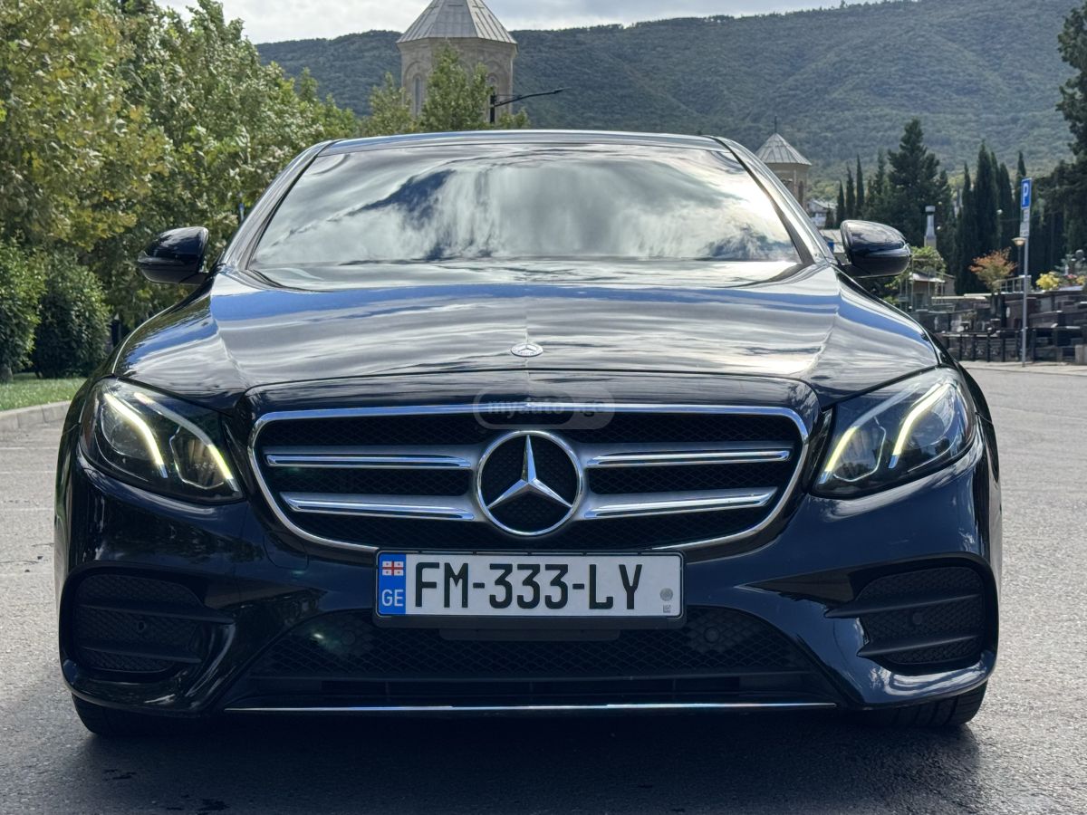 Mercedes-Benz E 300 2017 — photo 2