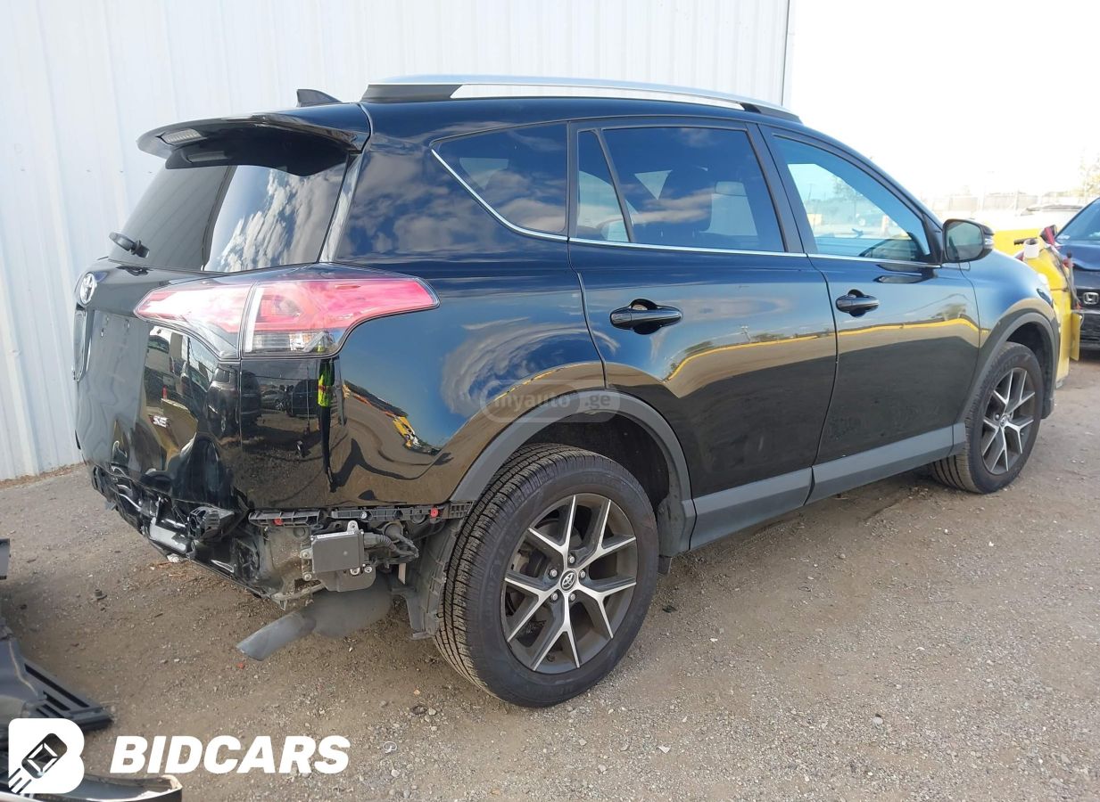 Toyota RAV4 2016 — photo 2