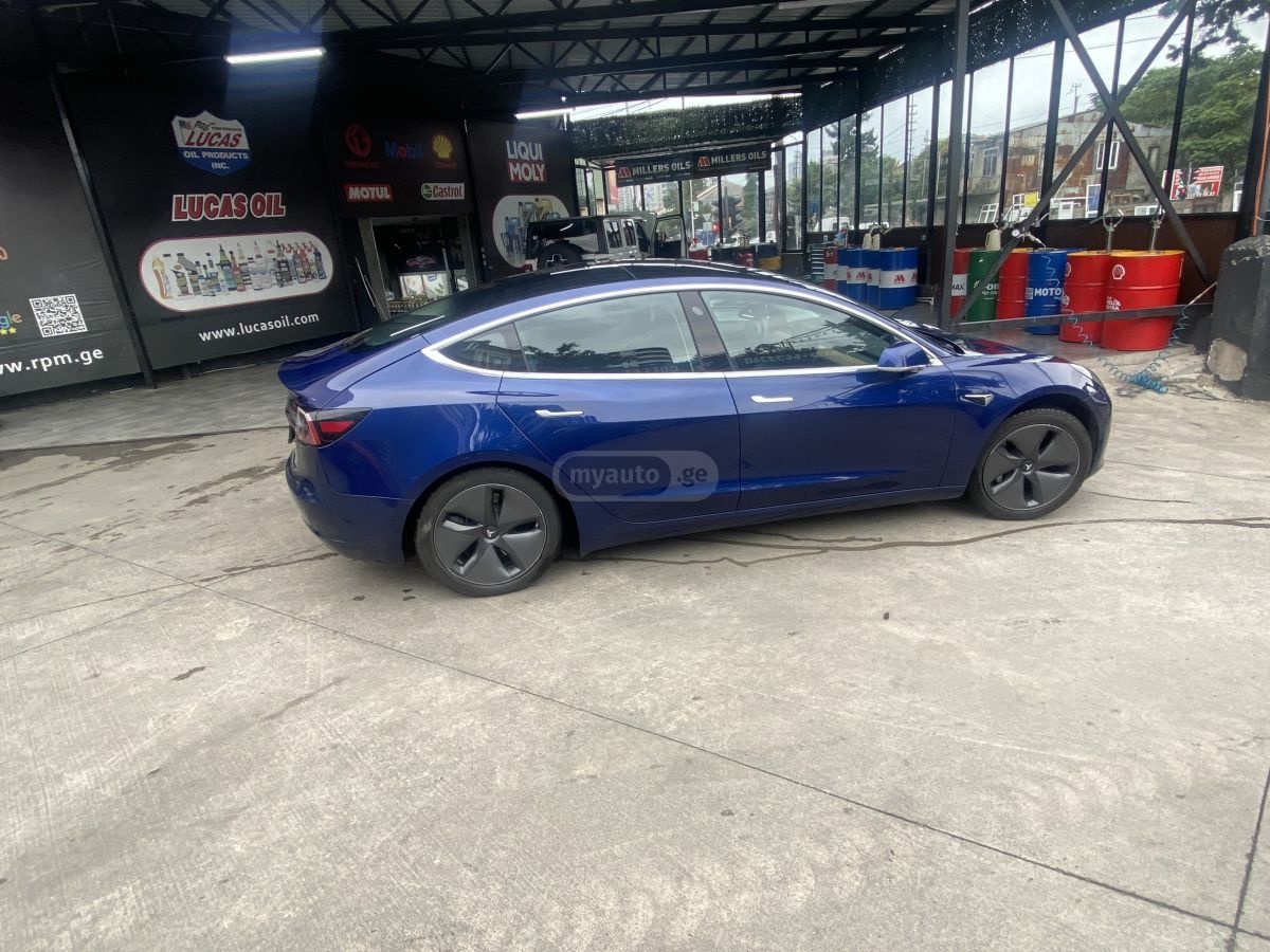Tesla Model 3 2020 — photo 2