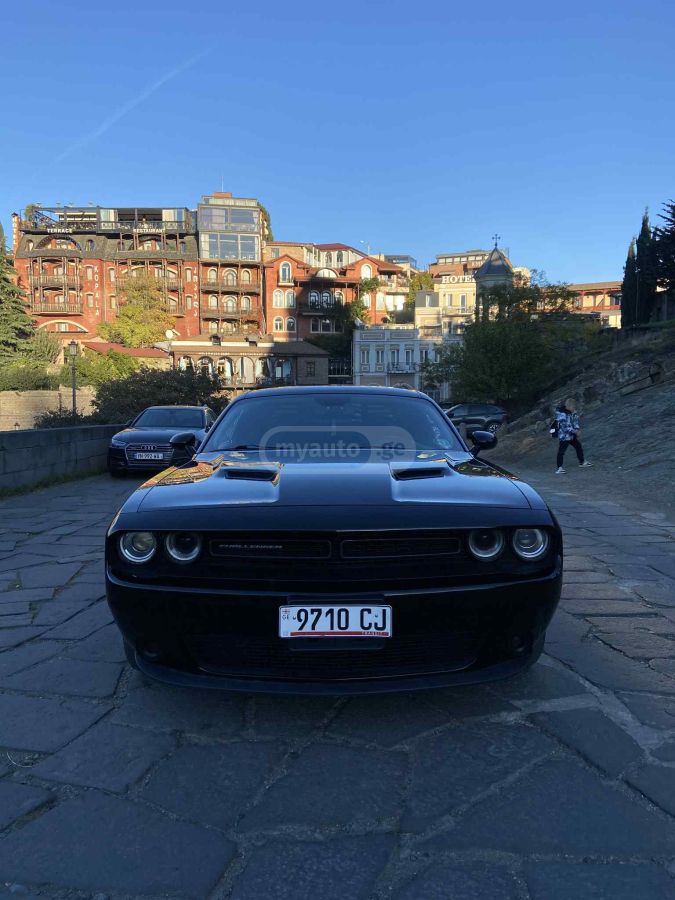 Dodge Challenger