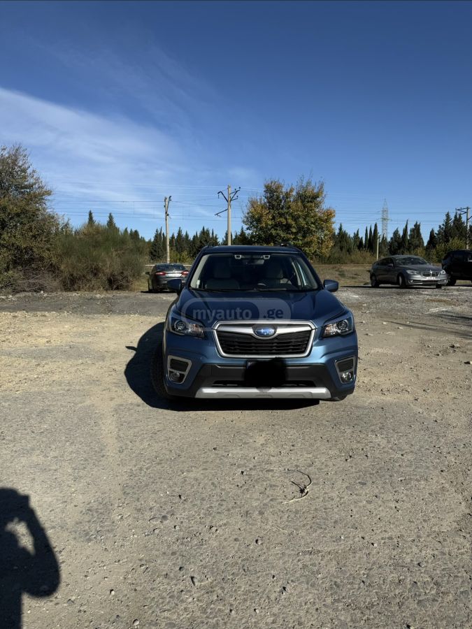 Subaru Forester 2019 — photo 2
