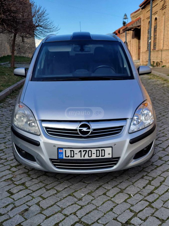 Opel Zafira