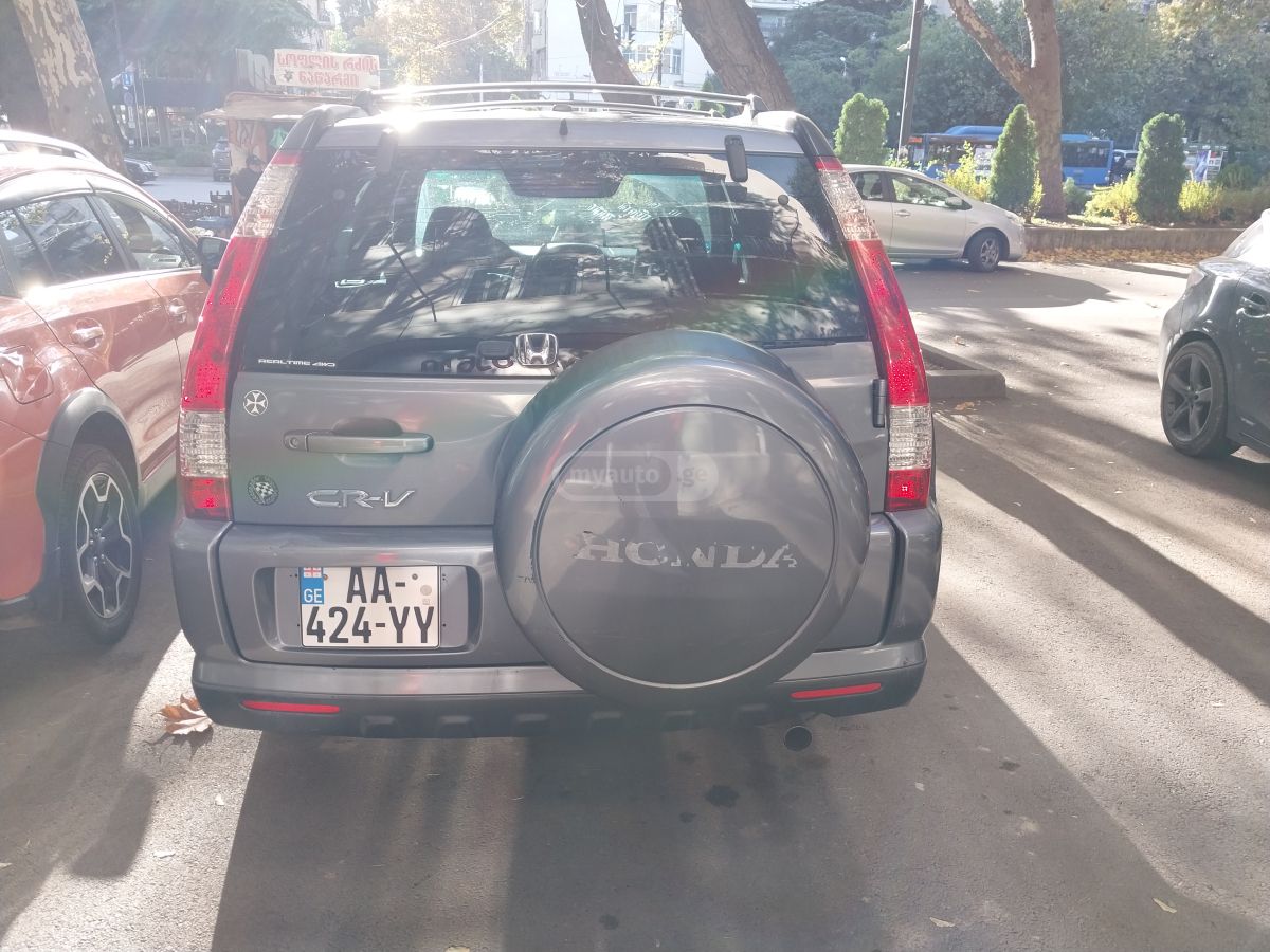 Honda CR-V 2005 — photo 2