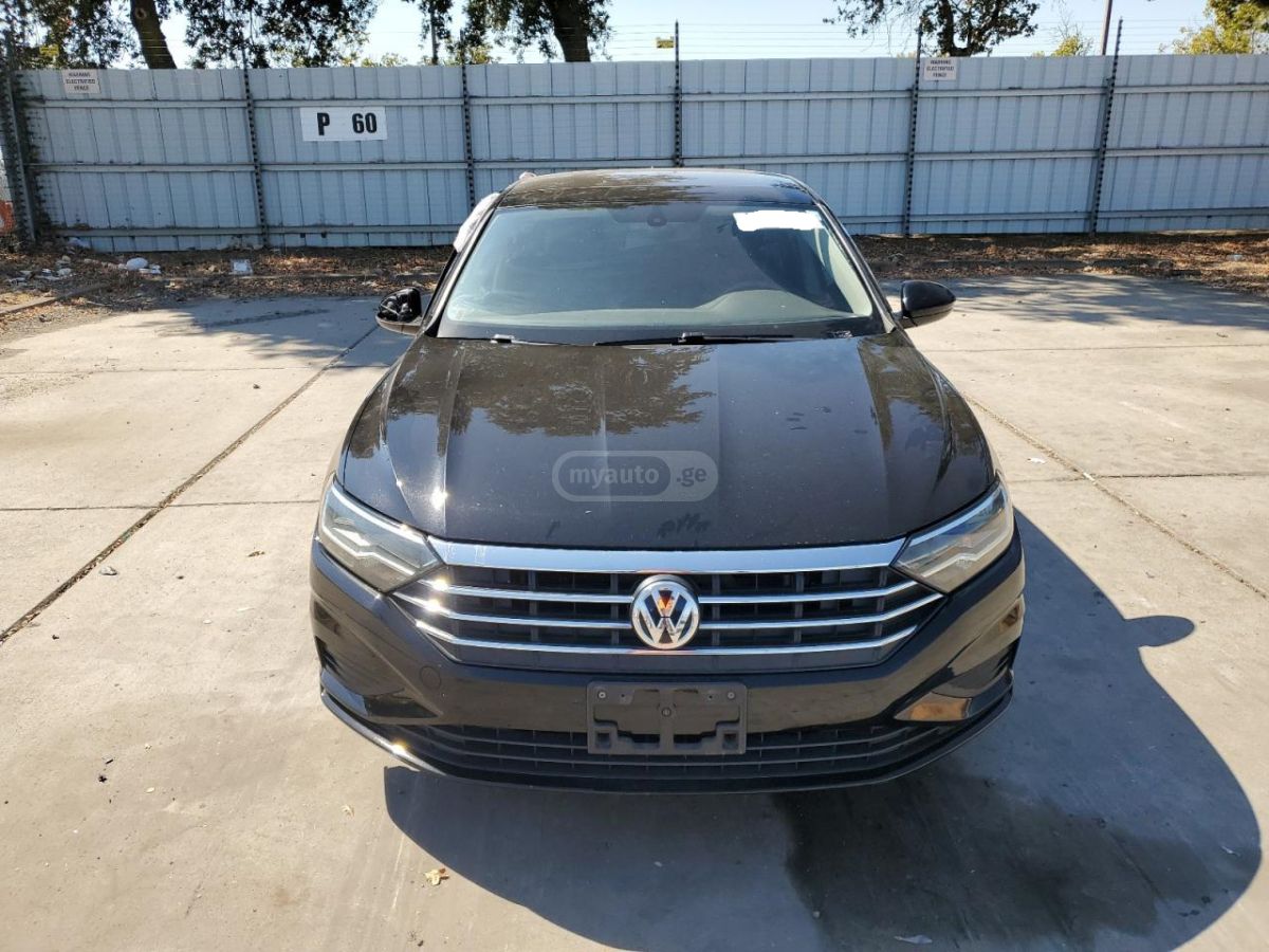 Volkswagen Jetta 2020 — photo 2