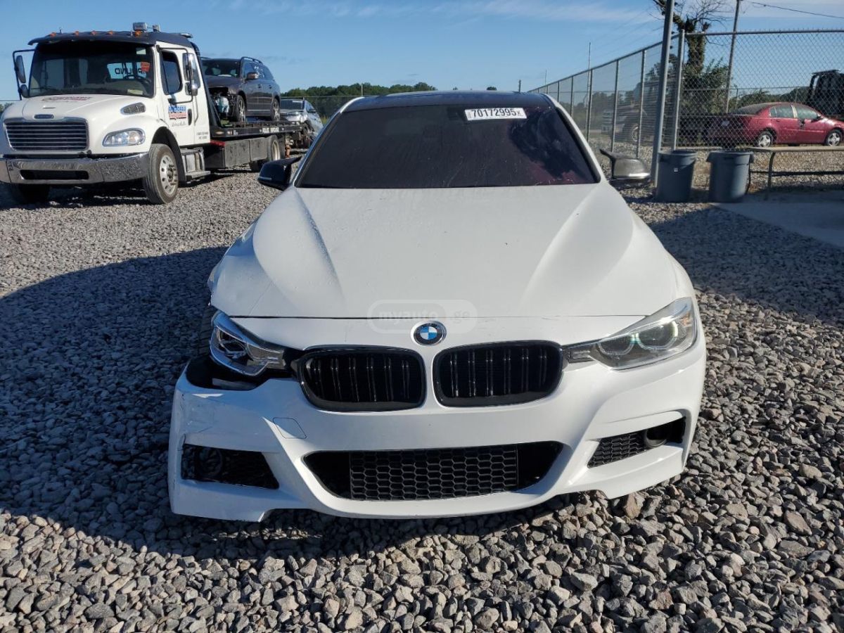 BMW 335 2015 — photo 2