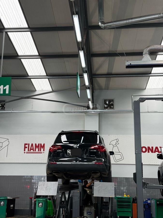 Acura MDX 2012 — photo 2