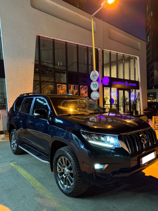 Toyota Land Cruiser Prado 2018 — photo 2