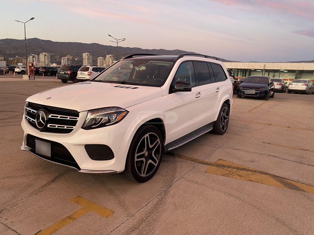 Mercedes-Benz GLS 550