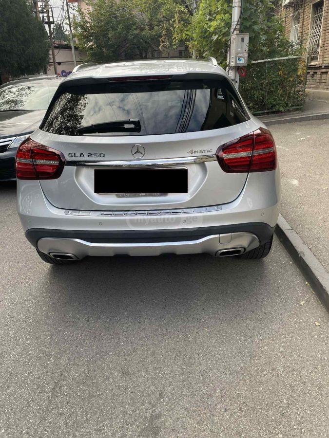 Mercedes-Benz GLA 250 2019 — photo 2