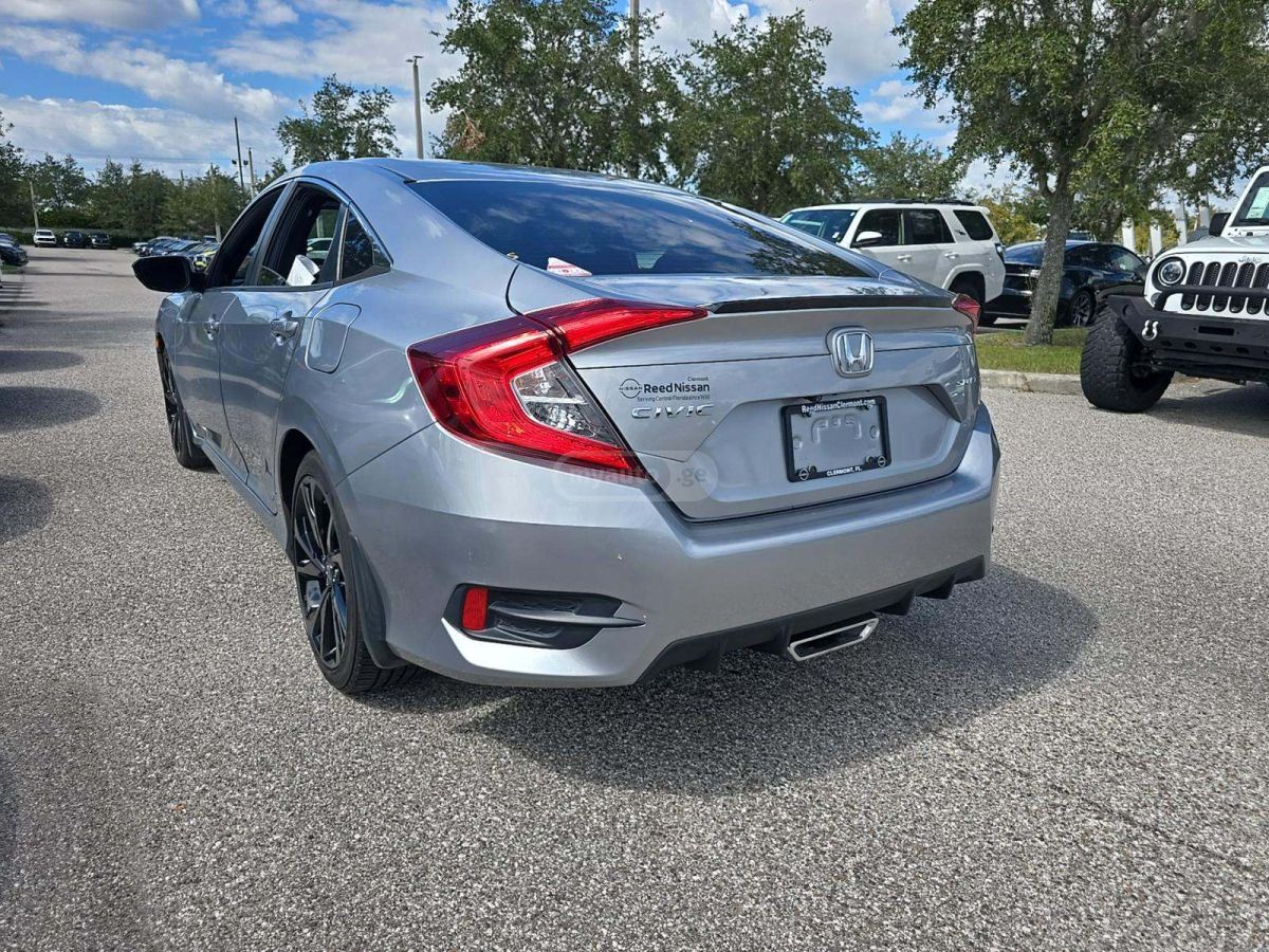 Honda Civic 2020 — photo 2